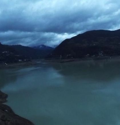 Nema ekološke katastrofe na Jablaničkom jezeru, veća prijetnja ribokradice