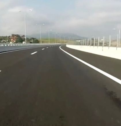 Obustava saobraćaja aktuelna je i na magistralnom putu M-5 Sarajevo-Pale