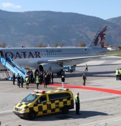 Prvi avion Qatar Airwaysa sletio na Sarajevski aerodrom (VIDEO)