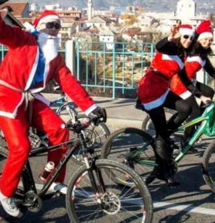 Djedovi Božićnjaci u subotu na ulicama Mostara
