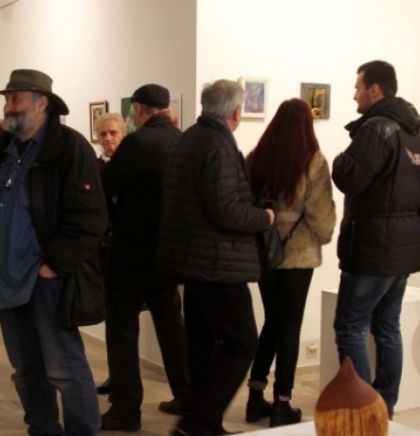 U galeriji 'Roman Petrović" otvorena izložba 'Mali format'