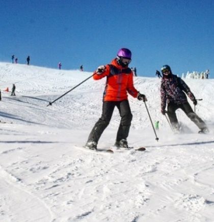 Rekordna posjećenost na Jahorini, skijalo više od 10.000 skijaša i bordera