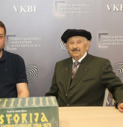 Galib &Scaron;ljivo poklonio VKBI ediciju 'Historija Bosne i Hercegovine 1788-1878'