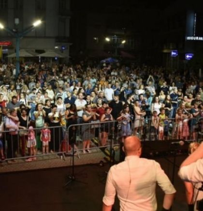 Otvoren 21. Festival scenskih umjetnosti 'Bihaćko ljeto'