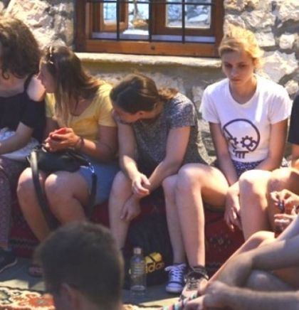 U ba&scaron;ti Makove hiže u Stocu ljubitelji poezije na književnoj večeri