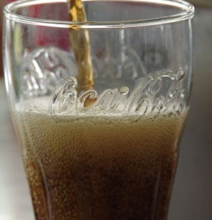 Singapur zabranio reklamiranje sokova sa velikim količinama šećera