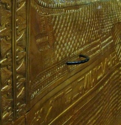 Tutankamon je možda sahranjen u tuđoj grobnici