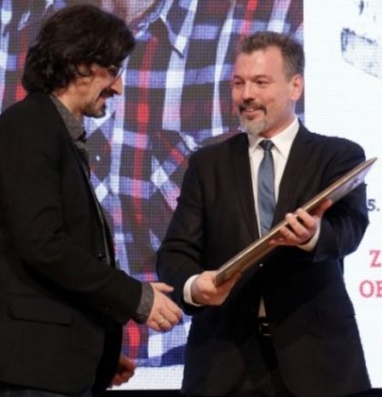 Književne nagrade "25. novembar" dobili Tvrtko Kulenović i Asmir Kujović