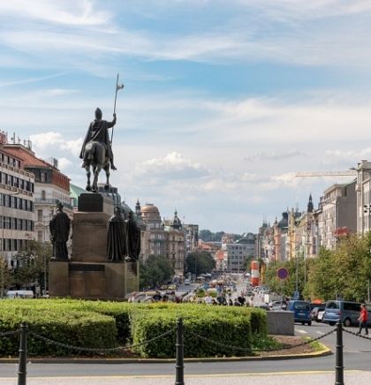 Češka vlada od 11. maja ukida zabranu međunarodnog putovanja autobusom i vozom