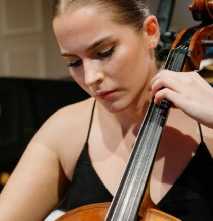 Recital violončelistice Selme Hrenovice na 'Majskim muzičkim svečanostima'