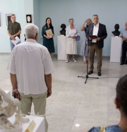U Sarajevu otvorena izložba radova akademskog kipara Seada Ekmečića