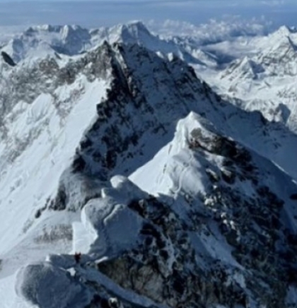 Obustavljena potraga za trojicom francuskih alpinista nakon lavine na Himalajima
