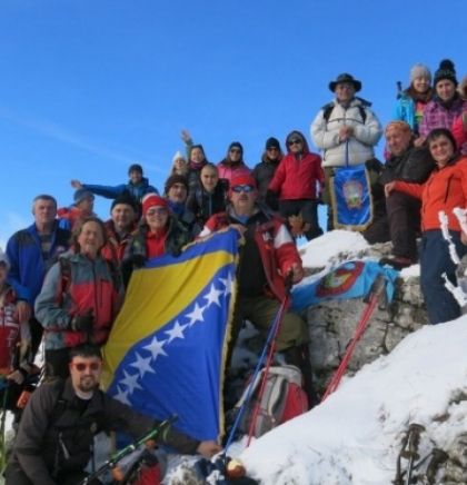 Sutra novogodišnji uspon na najviši vrh Trebevića