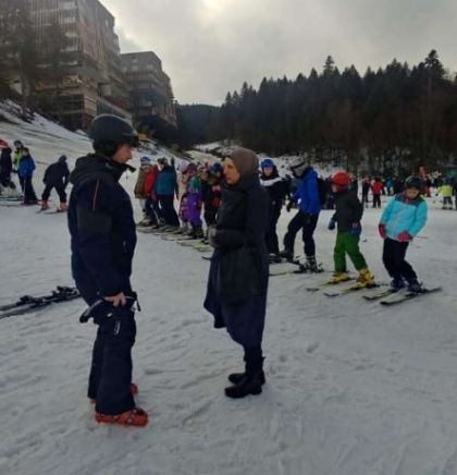 Počela 'Škola skijanja' za više od 4.000 učenika šestih razreda osnovnih škola u KS