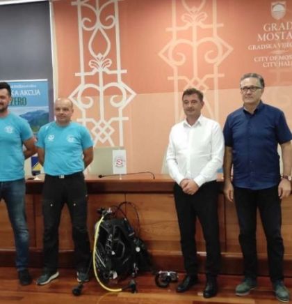 Stotinu ronilaca i aktivista iz 20 gradova u subotu sudjeluje u akciji čišćenja Mostarskog jezera