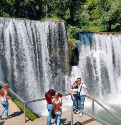 U oktobru u Federaciji BiH 98,8 hiljada turista, 49,8 posto više u odnosu na oktobar lani