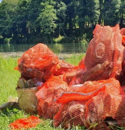 Volonteri s dna i obala Malog Plivskog jezera počistili 220 kg plastike, metala i papirne ambalaže