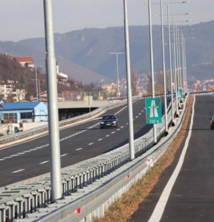 Na magistralnom putu Semizovac-Olovo-Kladanj saobraćaj usporen zbog sanacioni radova