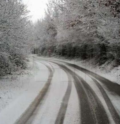 Usporen saobraćaj zbog snijega na kolovozu u centralnim, zapadnim i jugozapadnim krajevima BiH