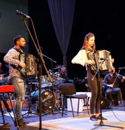 Ivana Petaković iz Beograda pobjednica Festivala harmonike u Tuzli
