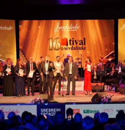 Nihad Kantić &Scaron;ike osvajač Plakete 'Safet Isović' na Festivalu sevdalinke u Tuzli