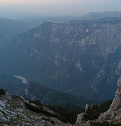 U većem dijelu BiH pretežno oblačno vrijeme, u Livnu -8 stepeni