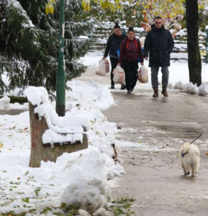 U Bosni jutros slab snijeg, u Hercegovini ki&scaron;a, na Bjela&scaron;nici minus 10 stepeni