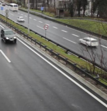 Oprez zbog poledice na kolovozu,jak vjetar otežava saobraćaj na području Livna,&Scaron;uice i Tomislavgrada