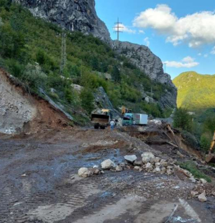 Na brojnim dionicama izmjenjen režim saobraćaja zbog aktivnih klizi&scaron;ta i radova