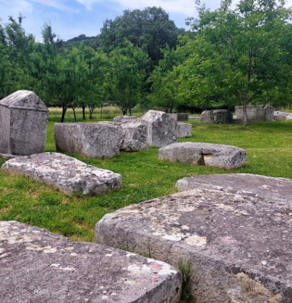 Nekropola stećaka Boljuni: Blago Hercegovine pod za&scaron;titom UNESCO-a