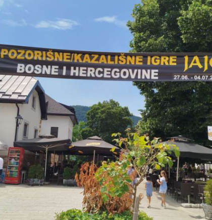 'Tango' Narodnog pozori&scaron;ta Tuzla na sceni Doma kulture Jajce