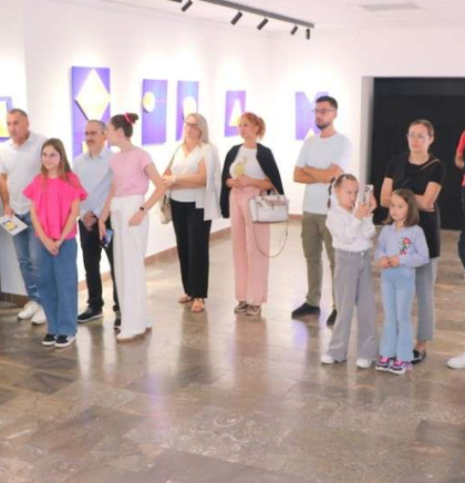U Tomislavgradu otvorena izložba &ldquo;Kontemplacije&rdquo; Vesne Vuge Su&scaron;ac