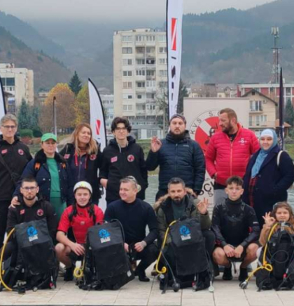 Ronilački klub Skuba iz Sarajeva i KK Buk Goražde u akciji či&scaron;ćenja Drine