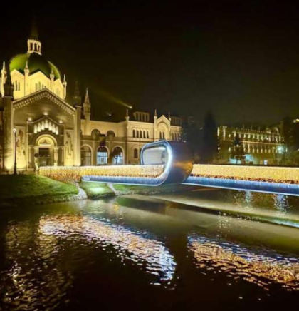Grad Sarajevo osvijetlio mostove i gradske simbole u susret praznicima