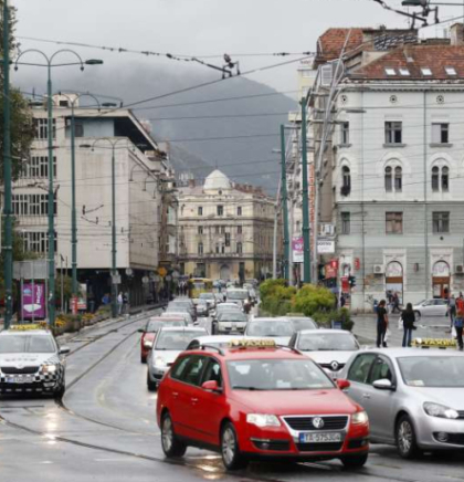 Uslijed jake ki&scaron;e mogući izlijevi vode na kolovozu i otežano saobraćanje
