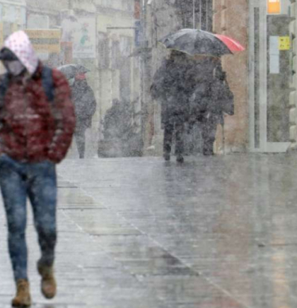 Nestabilno vrijeme sa snijegom ili susnježicom, u nizinama ki&scaron;a