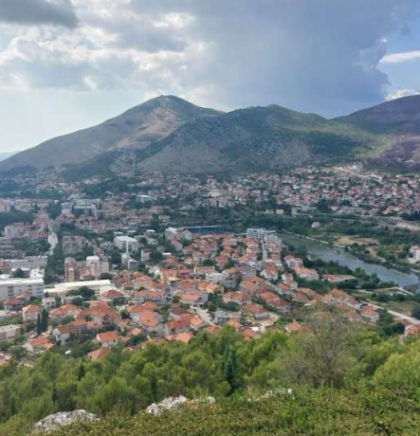 U većem dijelu BiH oblačno s maglom po kotlinama, vedro jutro u Hercegovini