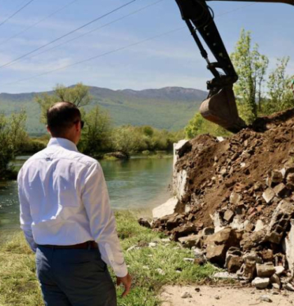Bihać: Nastavljeno uklanjanje nelegalno betoniranih obala Une