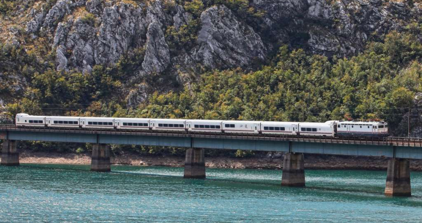 Sezonski putnički voz između Sarajeva i Ploča od 26. juna do kraja augusta